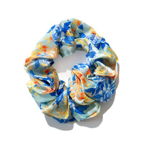 Load image into Gallery viewer, Silk Scrunchies