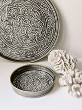Load image into Gallery viewer, Grey Enamel Medium Tray
