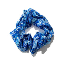 Load image into Gallery viewer, Silk Scrunchies
