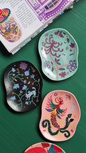 Load image into Gallery viewer, Batik &amp; Kitty Ceramic Plate
