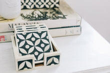 Load image into Gallery viewer, Set of 4 Bone Inlay coasters With Casing, Katong Black
