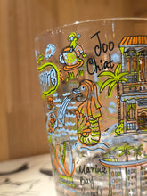 Load image into Gallery viewer, Walk around Singapore Glass Cup
