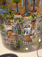 Load image into Gallery viewer, Walk around Singapore Glass Cup
